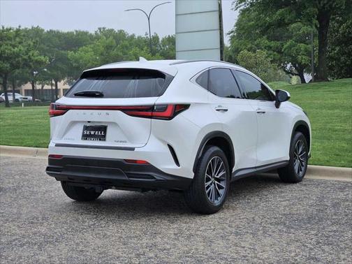 2024 Lexus NX 250 Premium
