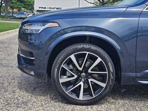 2018 Volvo XC90 T6 Momentum