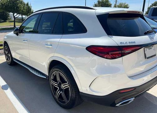 2023 Mercedes-Benz GLC 300 Base