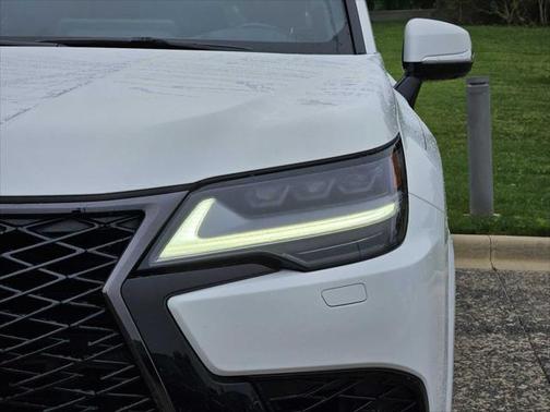2022 Lexus LX 600 Base