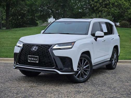 2022 Lexus LX 600 Base