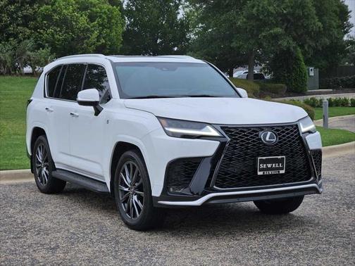 2022 Lexus LX 600 Base