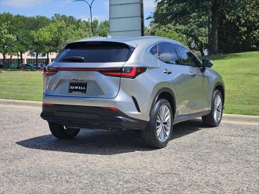2022 Lexus NX 350h Luxury