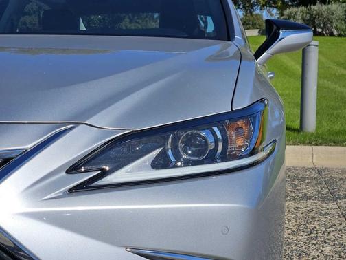 2021 Lexus ES 350 Base