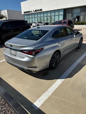 2021 Lexus ES 350 Base