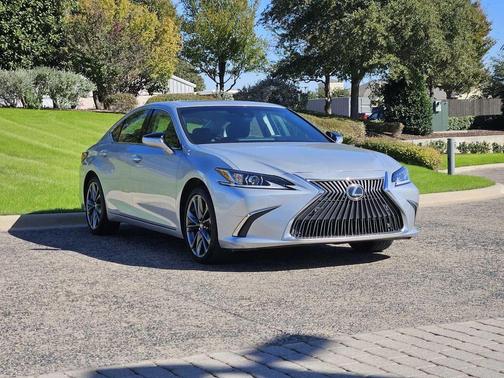 2021 Lexus ES 350 Base