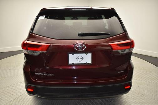 2018 Toyota Highlander LE