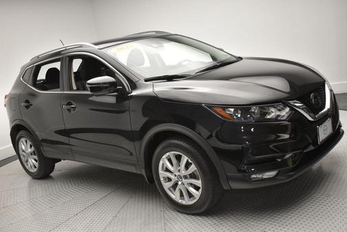 2022 Nissan Rogue Sport SV