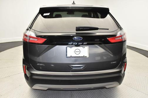 Gray Metallic 2023 Ford Edge SEL