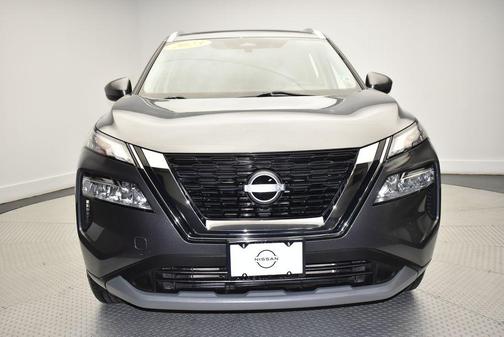 Gun Metallic 2023 Nissan Rogue SV