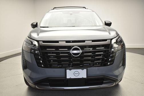 Boulder Gray Metallic 2026 Nissan Pathfinder Platinum