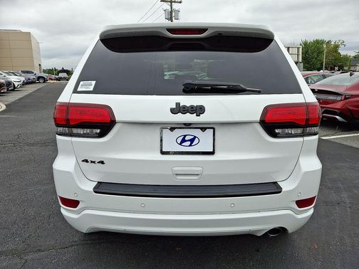 2018 Jeep Grand Cherokee Altitude