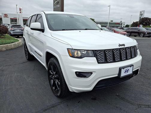 2018 Jeep Grand Cherokee Altitude