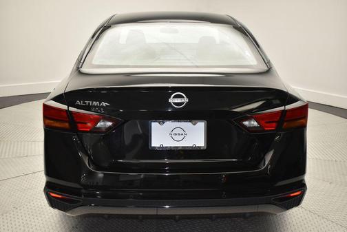 2024 Nissan Altima S FWD