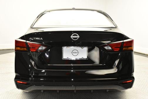 2025 Nissan Altima S FWD