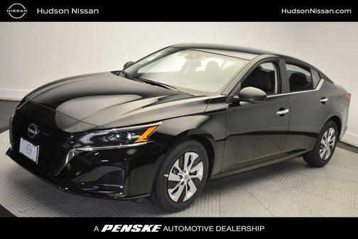 2025 Nissan Altima S FWD