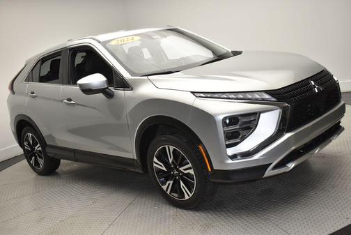 Gray 2024 Mitsubishi Eclipse Cross SE