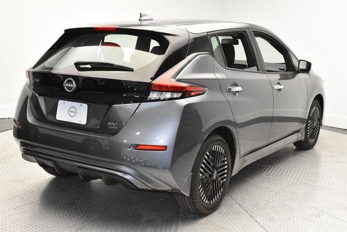 2024 Nissan Leaf SV PLUS
