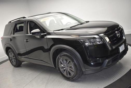 2024 Nissan Pathfinder SV 4WD