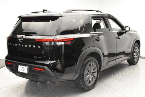 2024 Nissan Pathfinder SV 4WD