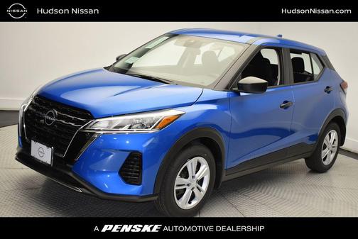 2025 Nissan Kicks S