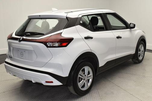 2021 Nissan Kicks S