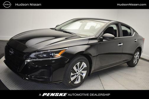 2025 Nissan Altima S FWD