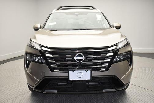 Champagne Silver 2026 Nissan Rogue Platinum