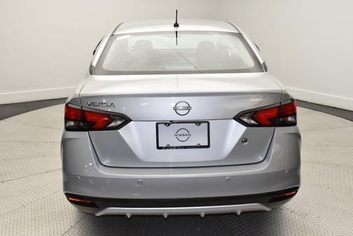 Brilliant Silver Metallic 2023 Nissan Versa S