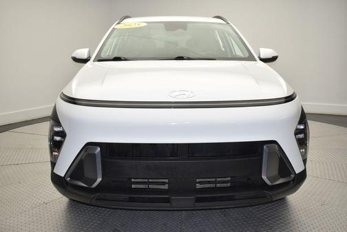 White 2025 Hyundai KONA SEL