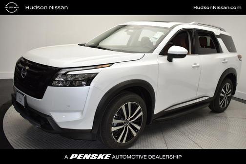2025 Nissan Pathfinder Platinum 4WD