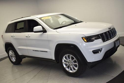 2022 Jeep Grand Cherokee Laredo