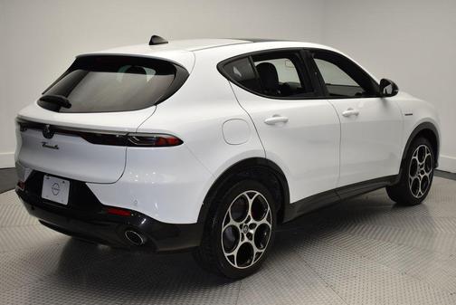 2024 Alfa Romeo Tonale Veloce EAWD