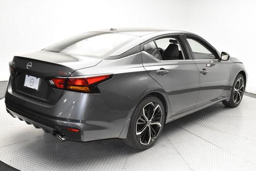 Gun Metallic 2026 Nissan Altima 2.5 SR
