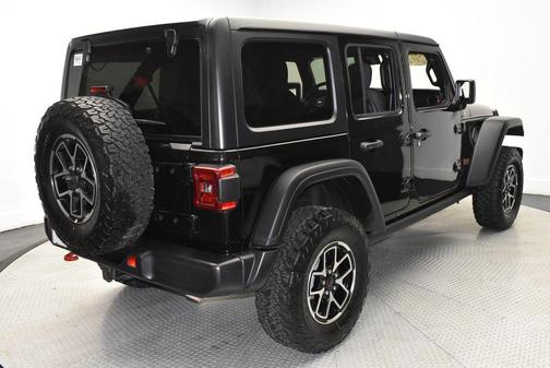Black Clearcoat 2025 Jeep Wrangler Rubicon