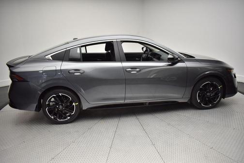 Gun Metallic 2026 Nissan Sentra SR