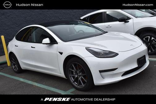 2022 Tesla Model 3 Long Range