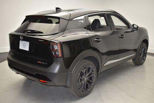 Super Black 2026 Nissan Kicks SR