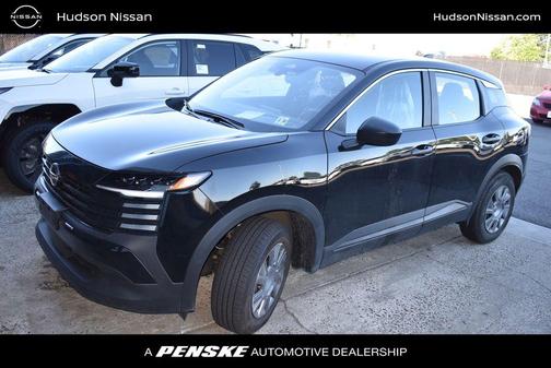 Super Black 2025 Nissan Kicks S