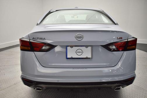 2025 Nissan Altima SR FWD