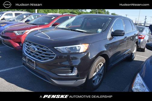 Black Metallic 2022 Ford Edge SEL