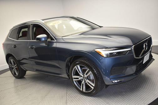 2021 Volvo XC60 T5 Momentum