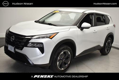 Everest White P 2025 Nissan Rogue SV
