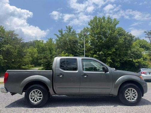 2017 Nissan Frontier SV