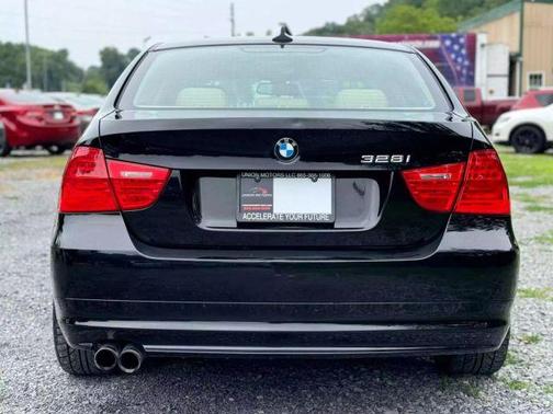 2011 BMW 328 i