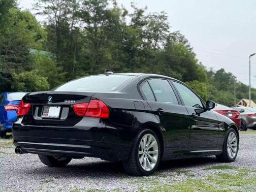 2011 BMW 328 i