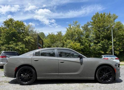 2018 Dodge Charger SXT Plus
