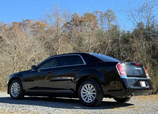 2014 Chrysler 300 Base