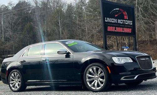 2018 Chrysler 300 Touring