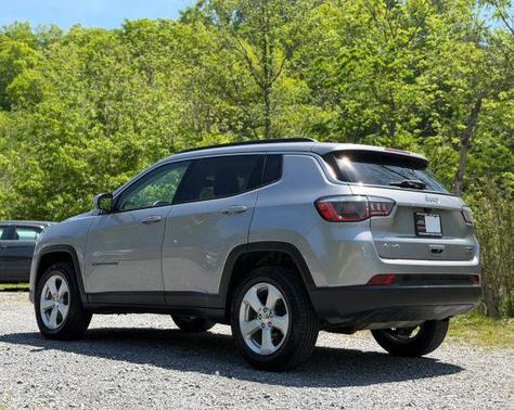 Gray 2019 Jeep Compass Latitude